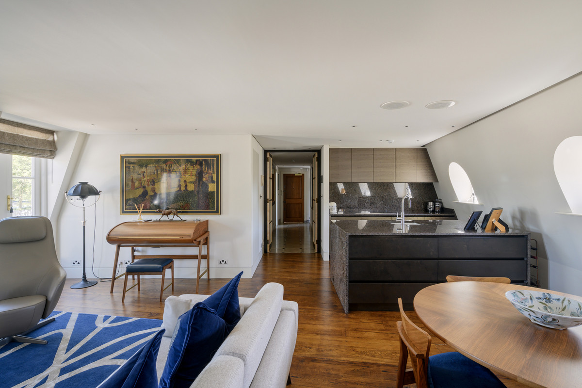 Open-plan living — Observatory Gardens, Kensington