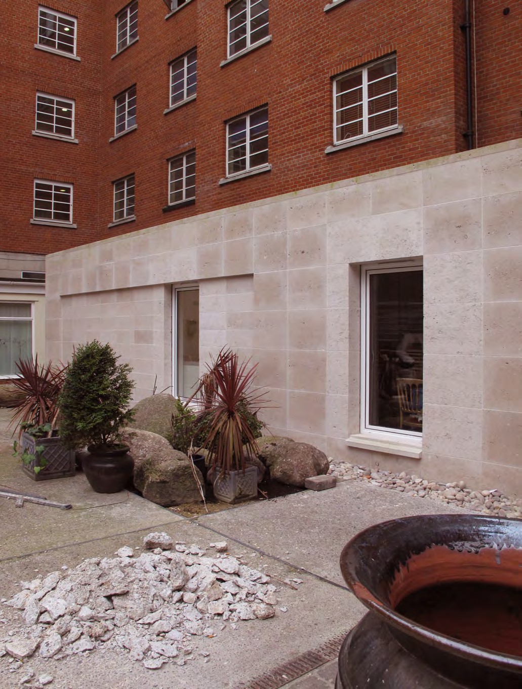 Courtyard extension — project photograph.