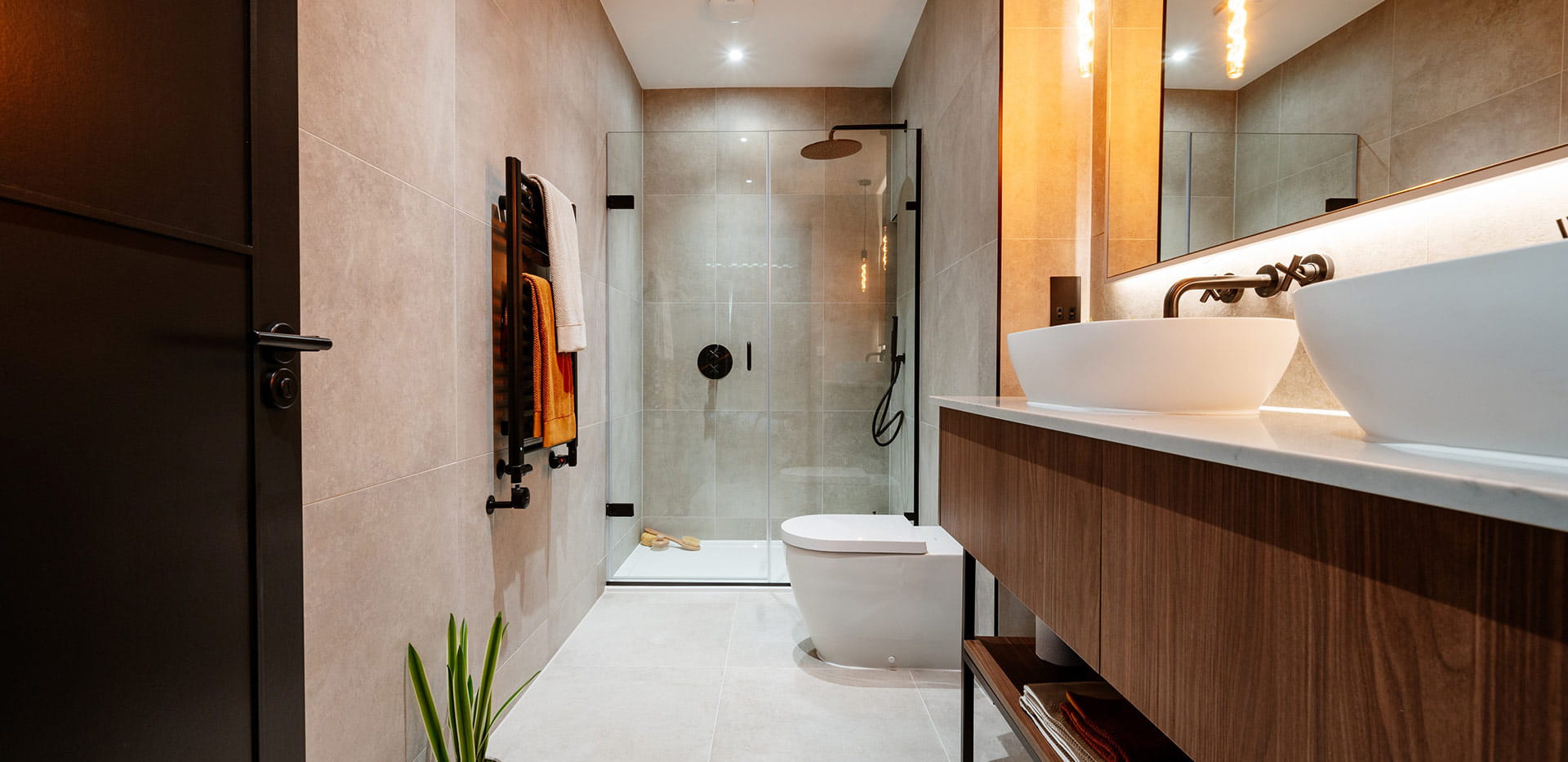 Trent Park — The Walled Gardens, Spacious bathroom with warm lighting
