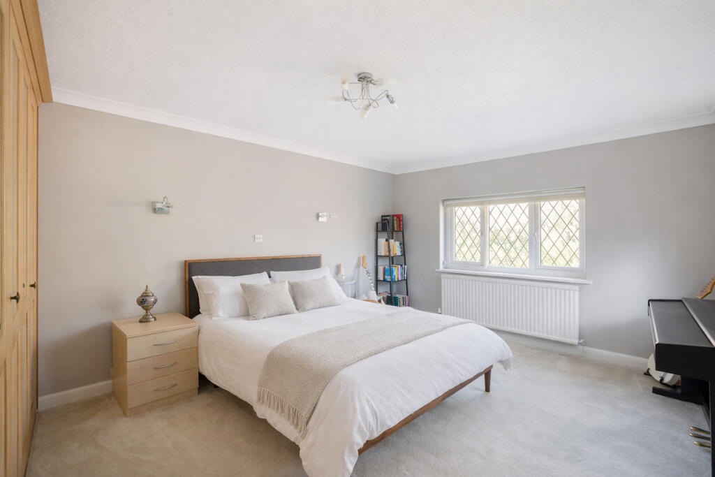 Common Lane, Hertfordshire WD4 — Further double bedroom