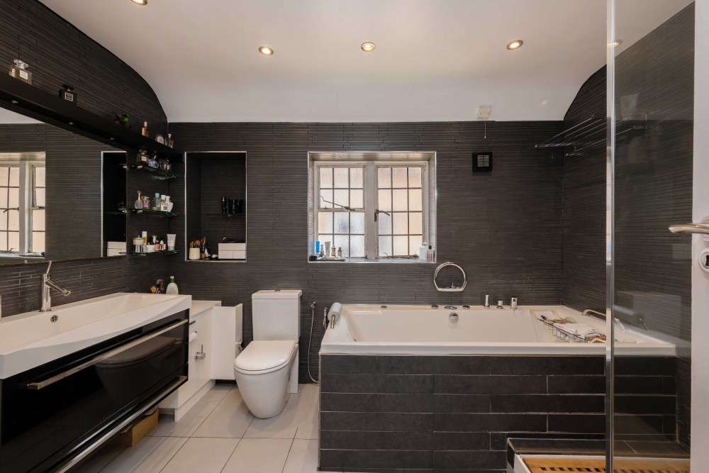 Bathroom — Edmunds Walk, London N2