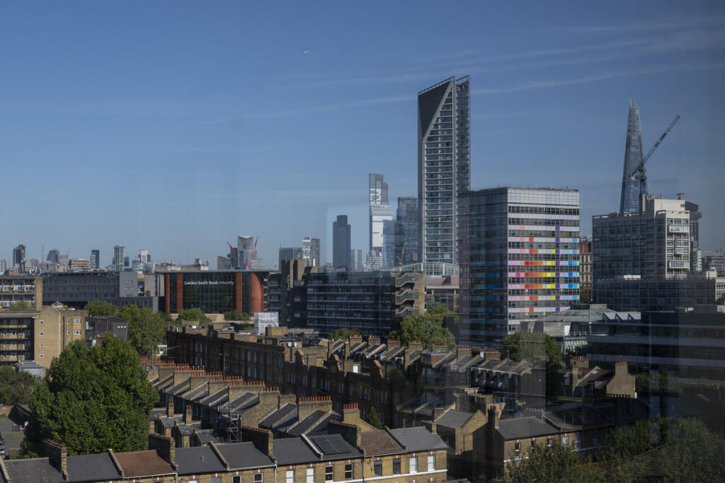 Panoramic city view — George Mathers Road, London SE11